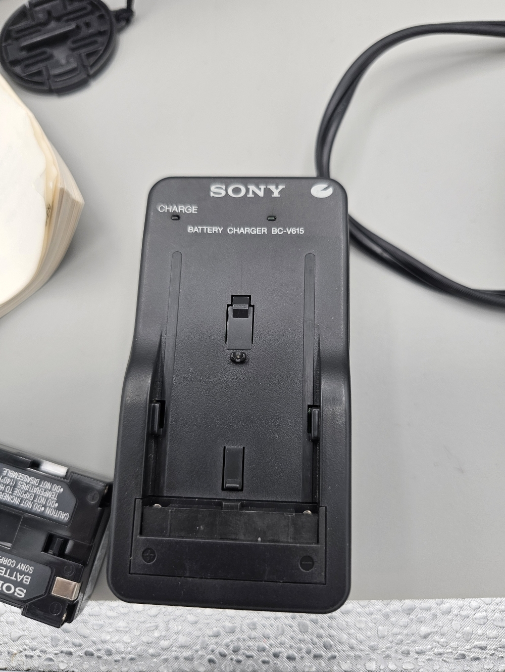 Sony Mavica MVC-FD7 Retro Floppy Disk Digital Camera 10x Zoom TESTED w/ Charger - Picture 7 of 14